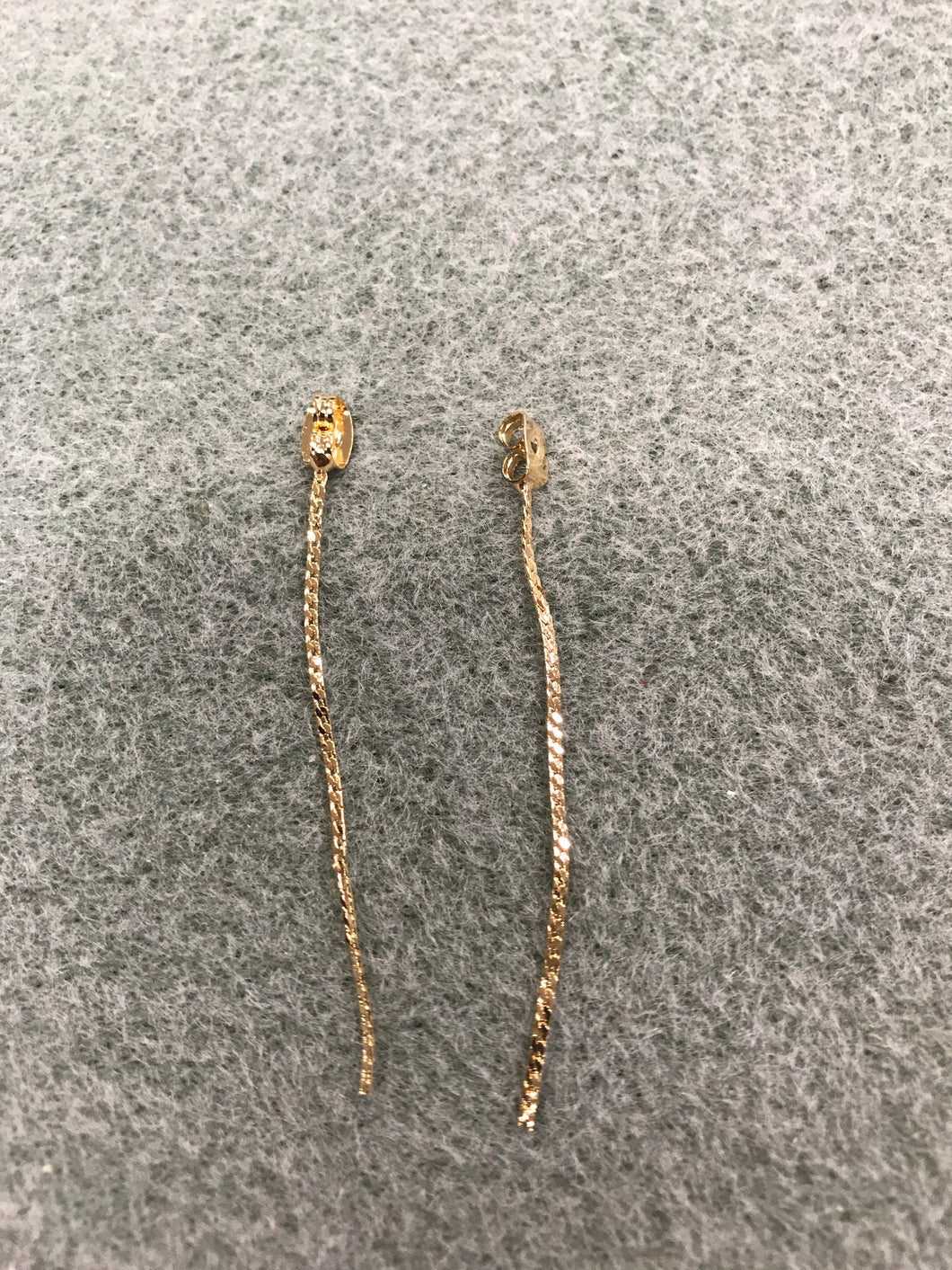 BRASS EAR NUT/CHAIN