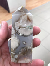 Load image into Gallery viewer, FLOWER AGATE POINT
