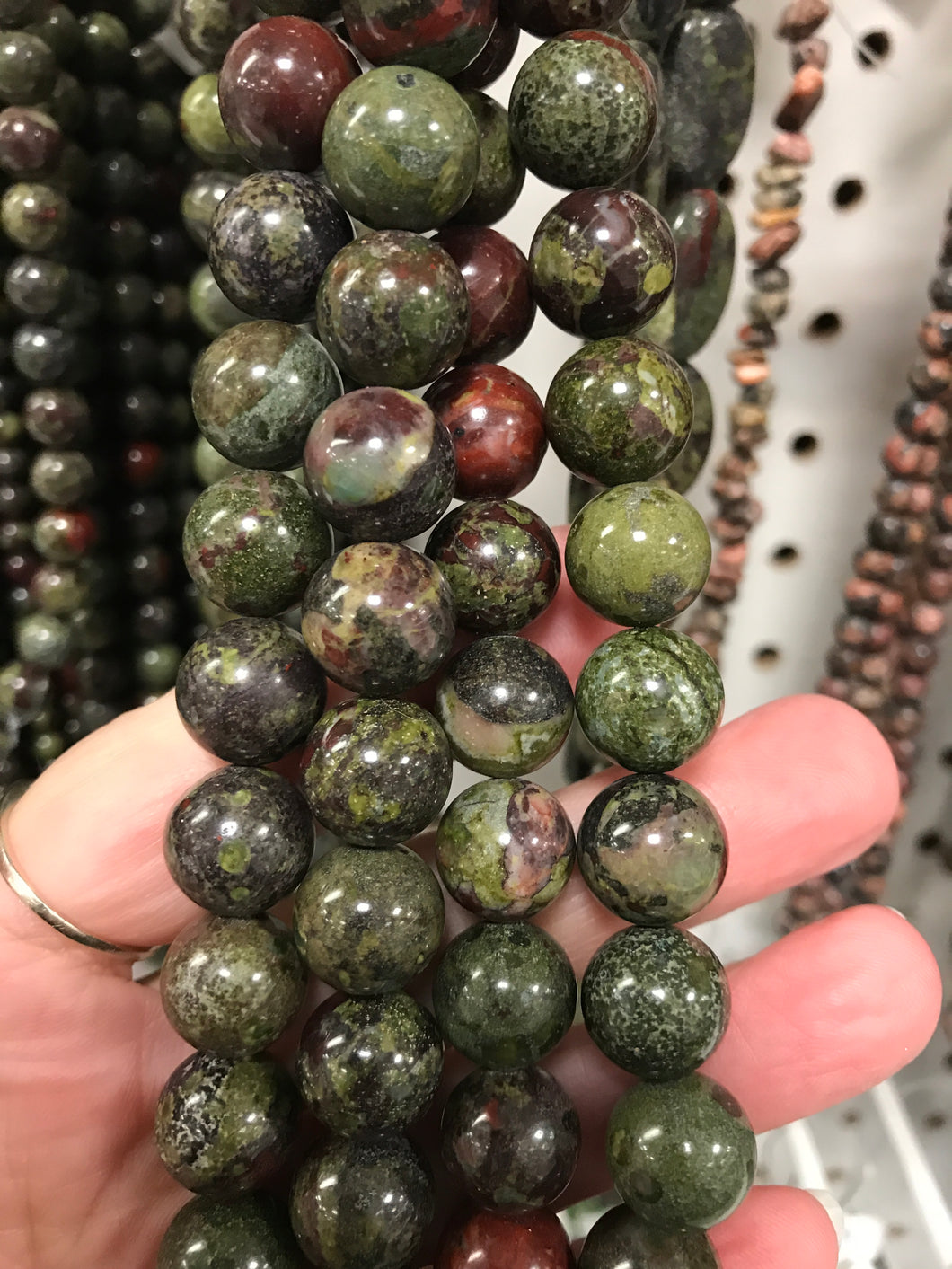 DRAGON BLOOD JASPER 12MM
