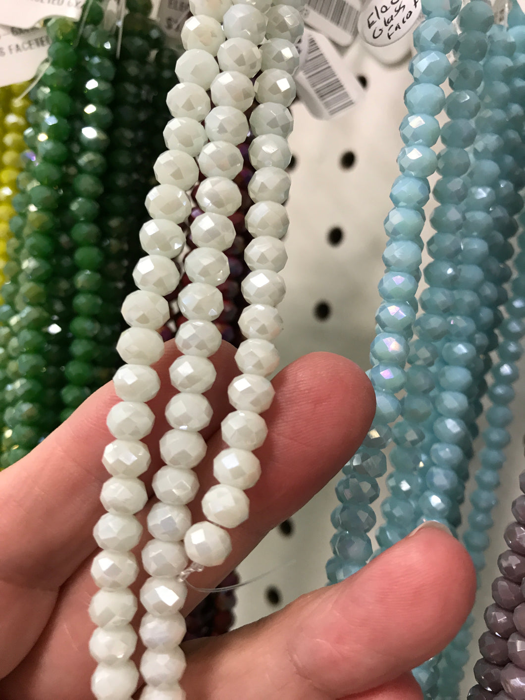 ELECTROPLATED GLASS FACETED ICE WHITE AB
