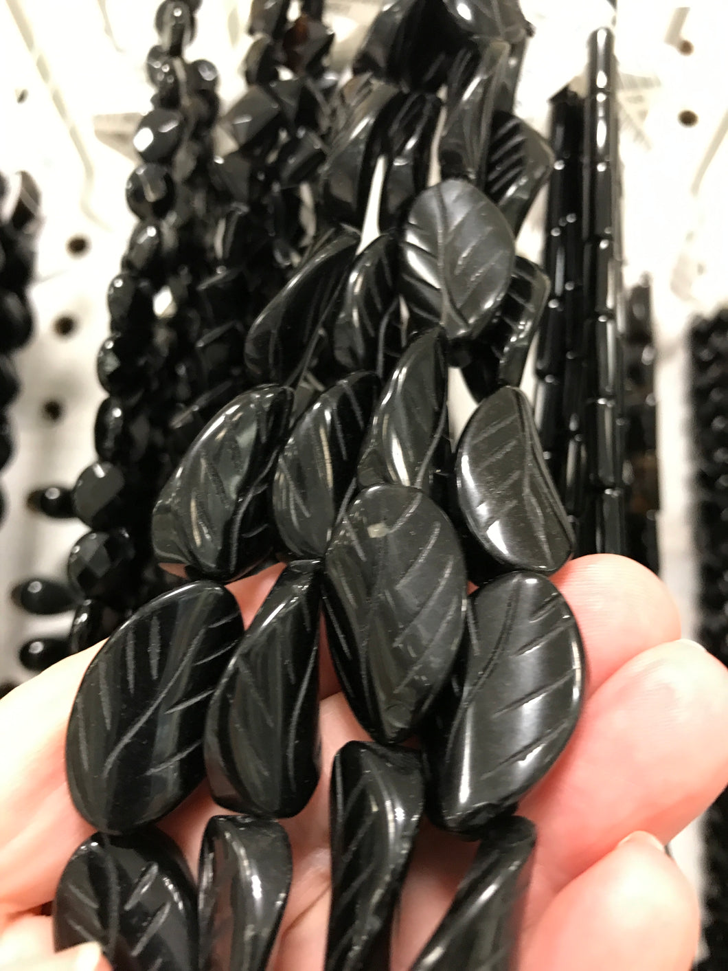 BLACK AGATE LEAF