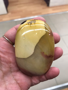 MOOKAITE PALM STONE