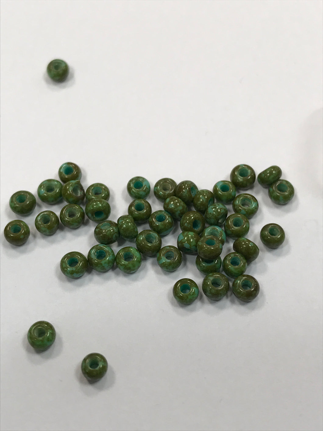 CZECH SEED BEAD 8/0