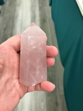 Load image into Gallery viewer, ROSE QUARTZ POINT

