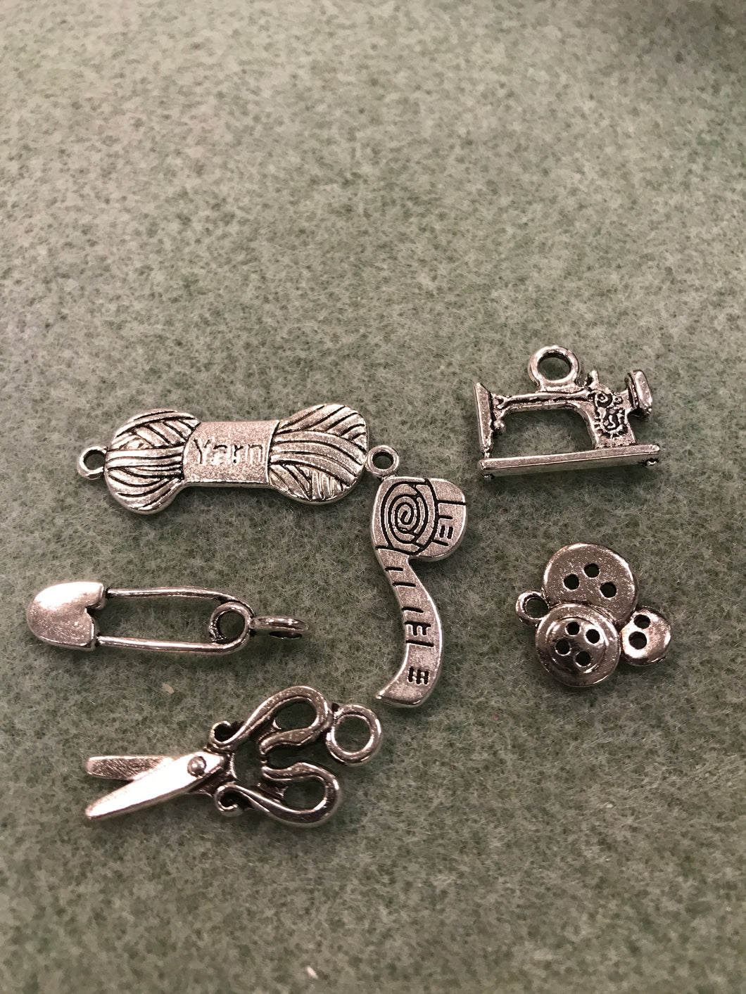 SEWING/KNITTING CHARM SET