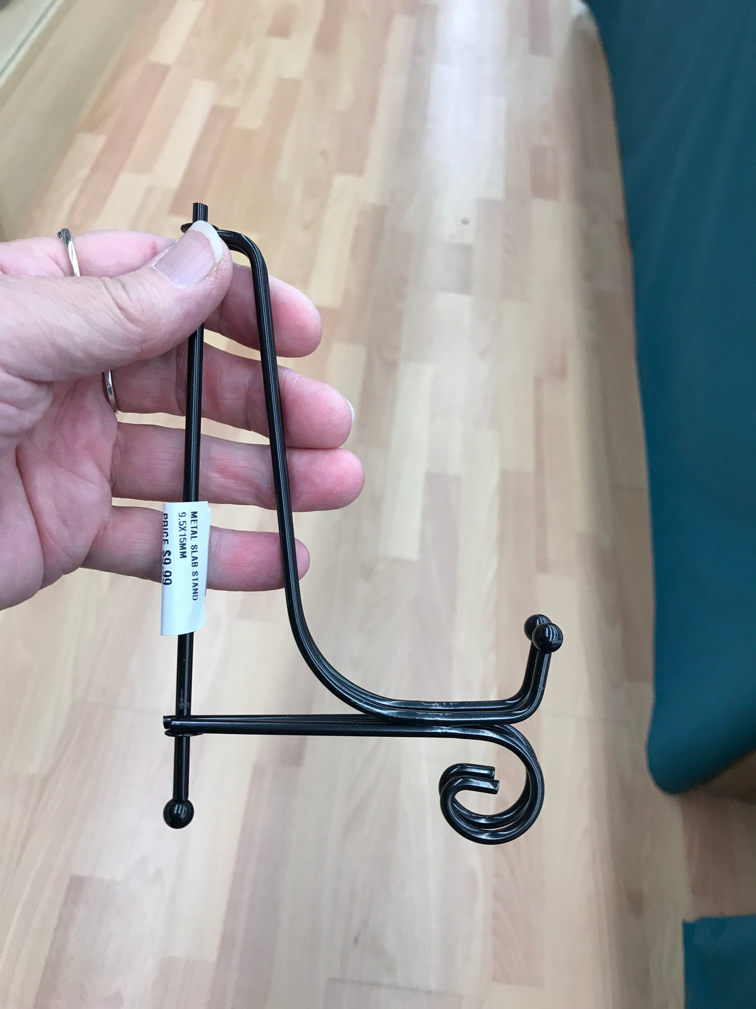 METAL SLAB STAND