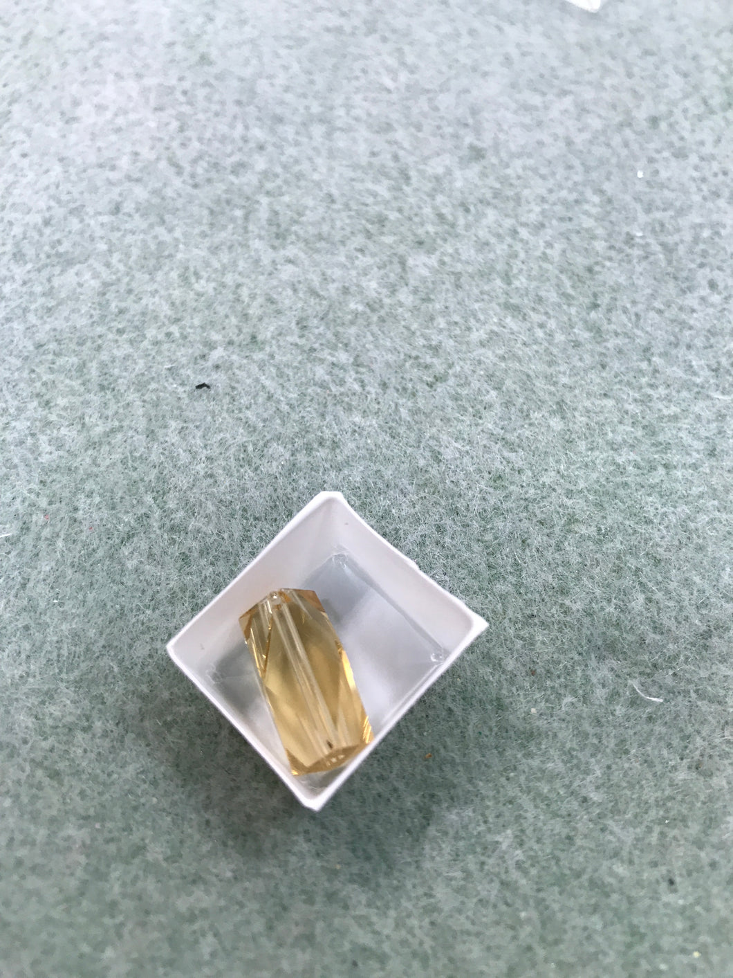 AUSTRIAN CRYSTAL BEAD