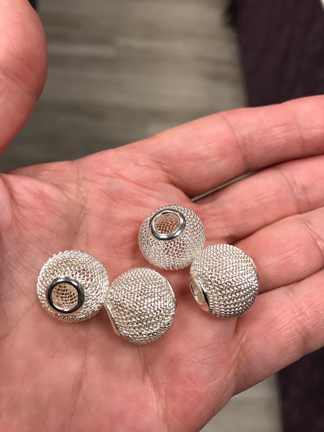 IRON MESH BEAD